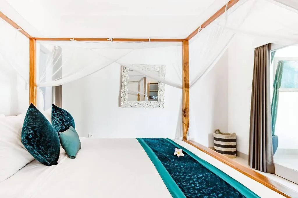 Stylish Three Bedroom Villa Near Atlas Beach Club & Beach. Canggu